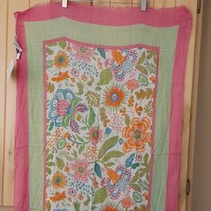 Brand new Gretchen Scott scarf